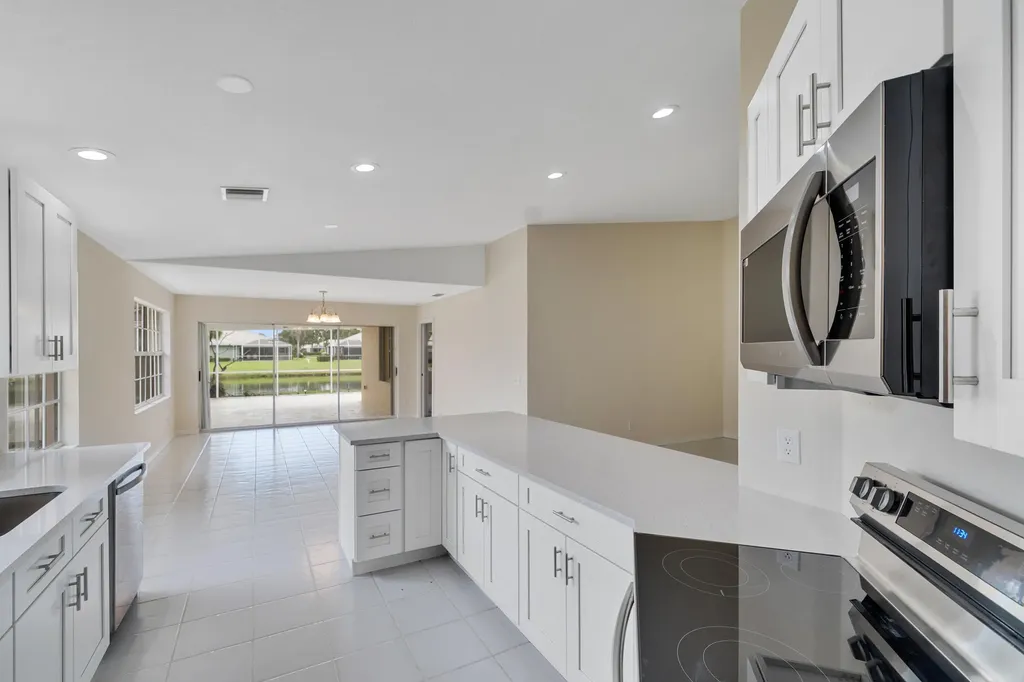 1256 NW Bentley Circle Port St Lucie FL 34986