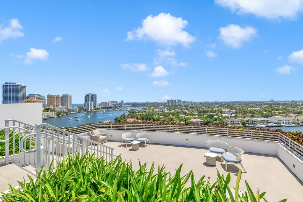 435 Bayshore Drive Fort Lauderdale FL 33304