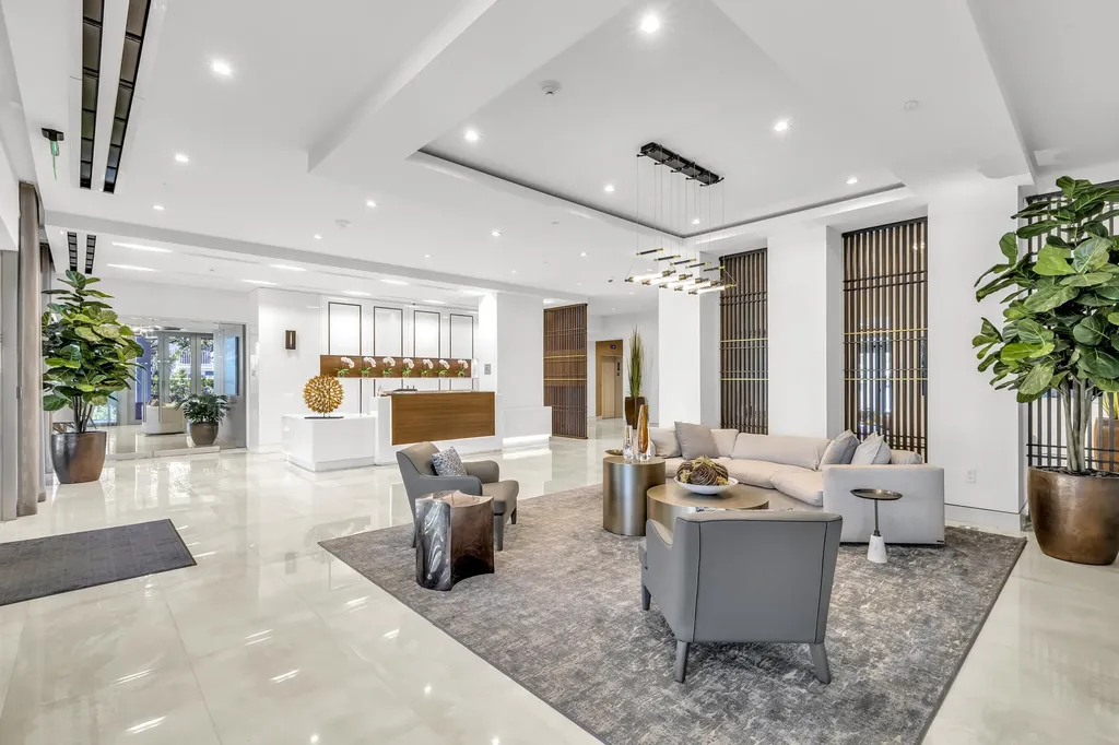 435 Bayshore Drive Fort Lauderdale FL 33304