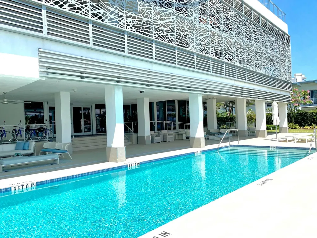 435 Bayshore Drive Fort Lauderdale FL 33304