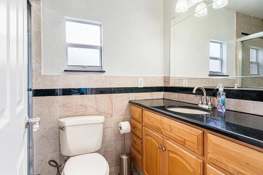 2722 Peer Lane Delray Beach FL 33445