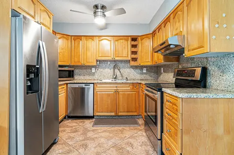2722 Peer Lane Delray Beach FL 33445