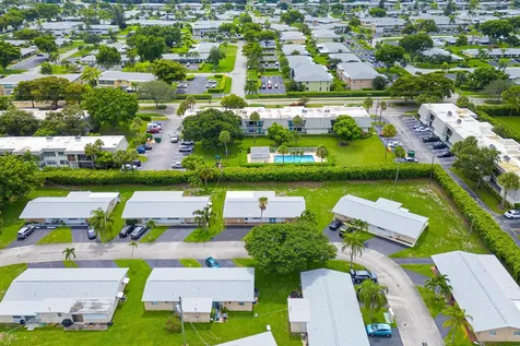 2722 Peer Lane Delray Beach FL 33445