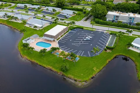 2722 Peer Lane Delray Beach FL 33445