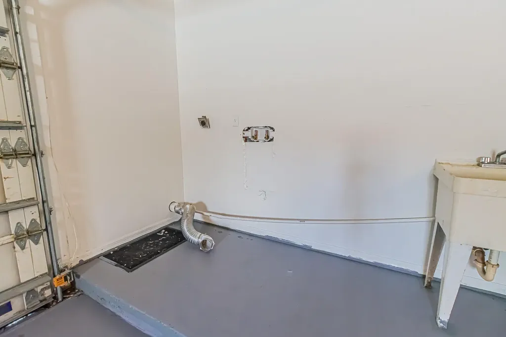 922 SE Thornhill Drive Port St Lucie FL 34983
