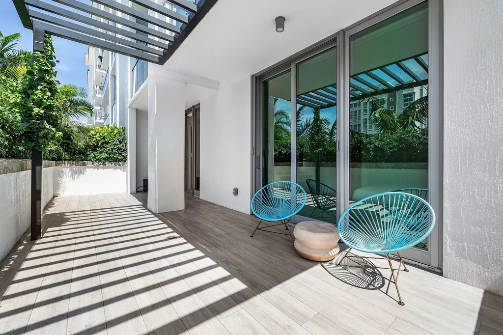 475 E Royal Palm Road Boca Raton FL 33432