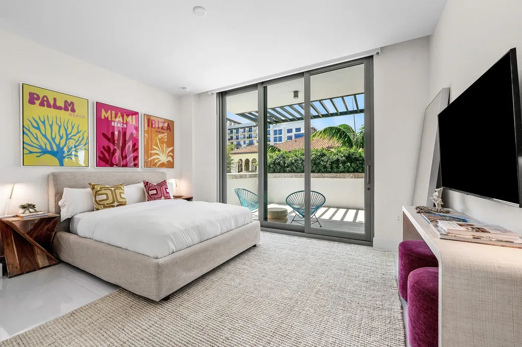 475 E Royal Palm Road Boca Raton FL 33432