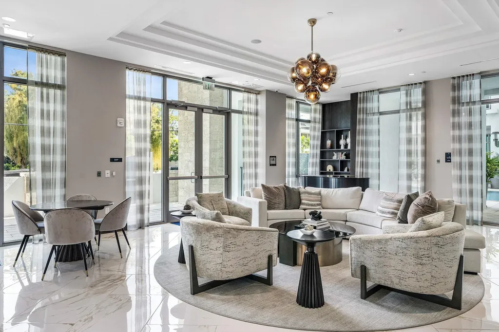 475 E Royal Palm Road Boca Raton FL 33432