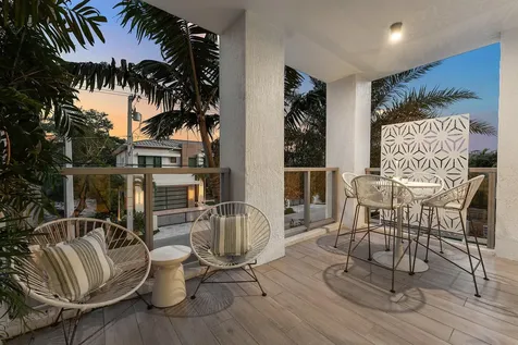 475 E Royal Palm Road Boca Raton FL 33432