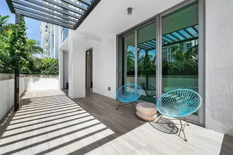 475 E Royal Palm Road Boca Raton FL 33432