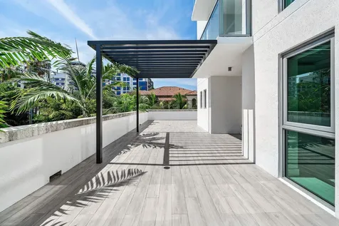 475 E Royal Palm Road Boca Raton FL 33432