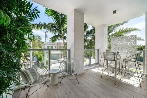 475 E Royal Palm Road Boca Raton FL 33432