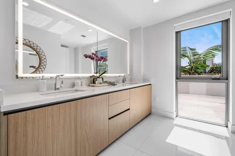 475 E Royal Palm Road Boca Raton FL 33432