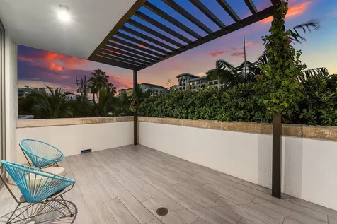 475 E Royal Palm Road Boca Raton FL 33432