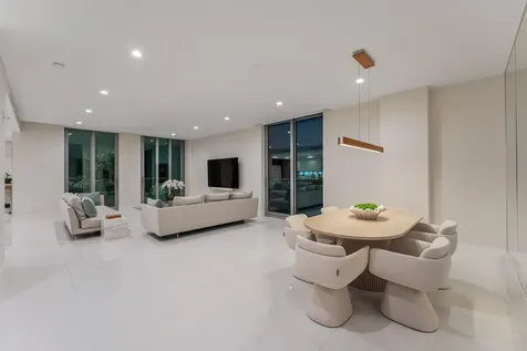 475 E Royal Palm Road Boca Raton FL 33432