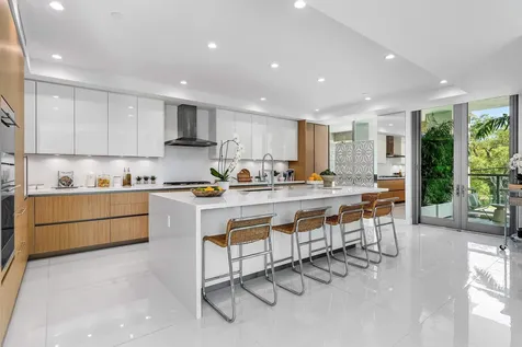 475 E Royal Palm Road Boca Raton FL 33432