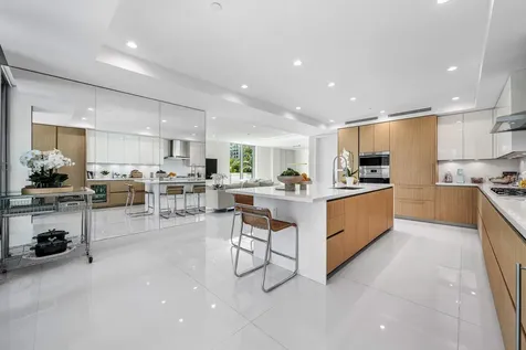 475 E Royal Palm Road Boca Raton FL 33432