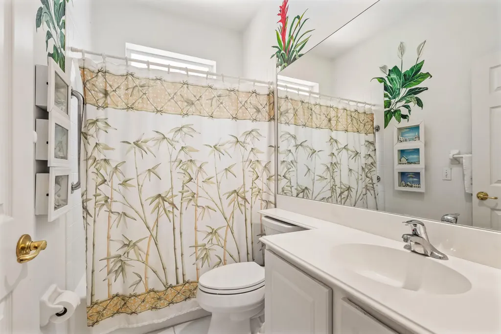 747 Hampton Woods Lane SW Vero Beach FL 32962