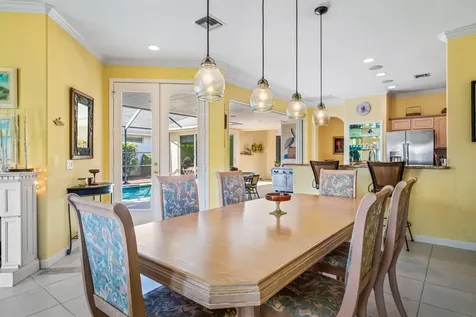 747 Hampton Woods Lane SW Vero Beach FL 32962