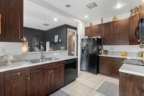 2851 W Prospect Tamarac FL 33309