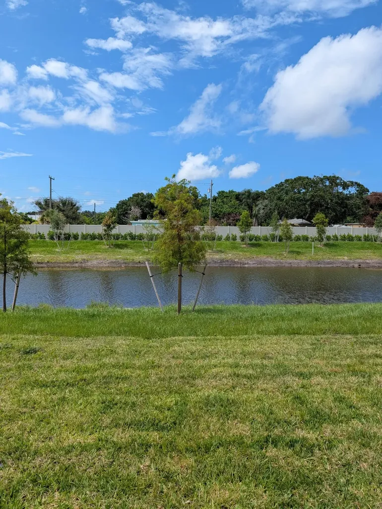 106 Savannah Lakes Boulevard Fort Pierce FL 34982