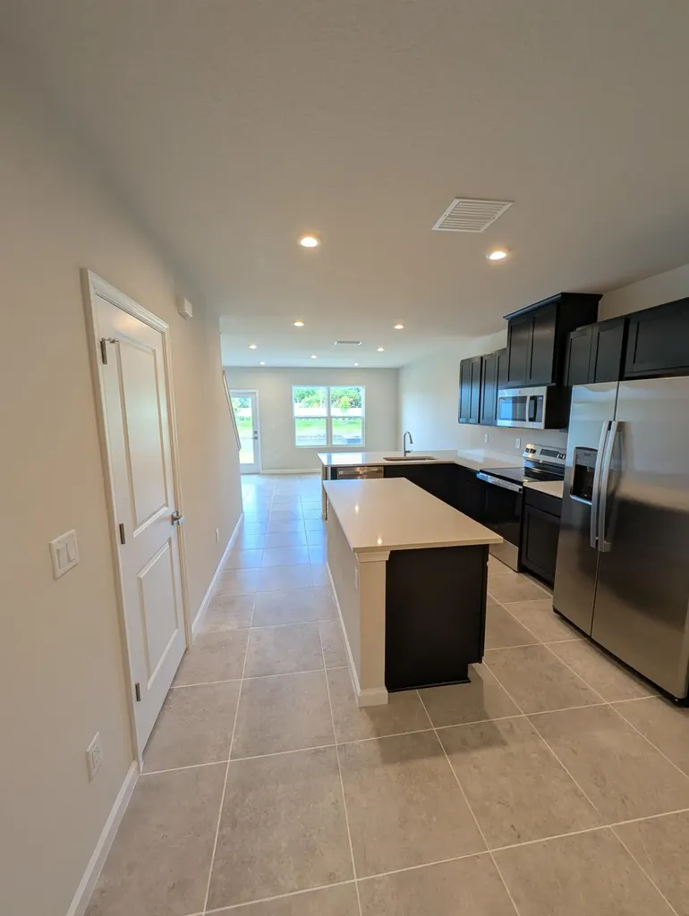 106 Savannah Lakes Boulevard Fort Pierce FL 34982