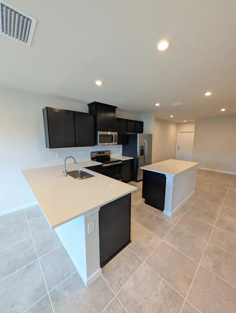 106 Savannah Lakes Boulevard Fort Pierce FL 34982