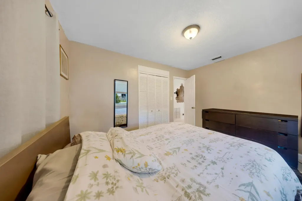2326 Harding Street Hollywood FL 33020