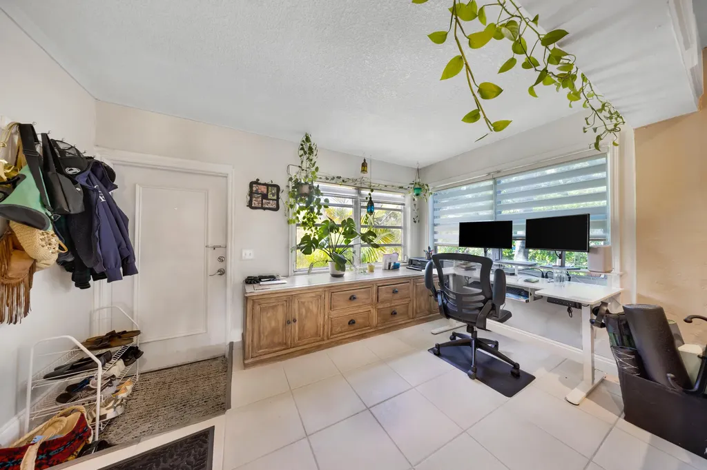 2326 Harding Street Hollywood FL 33020