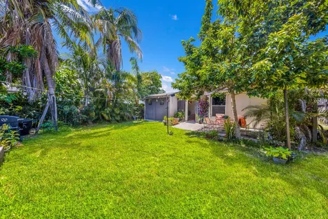 2326 Harding Street Hollywood FL 33020