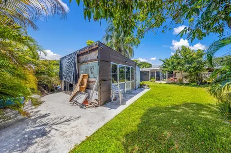 2326 Harding Street Hollywood FL 33020