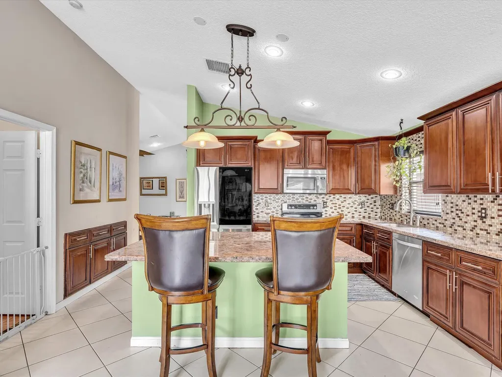 7559 Savannah Lane Lake Worth FL 33463