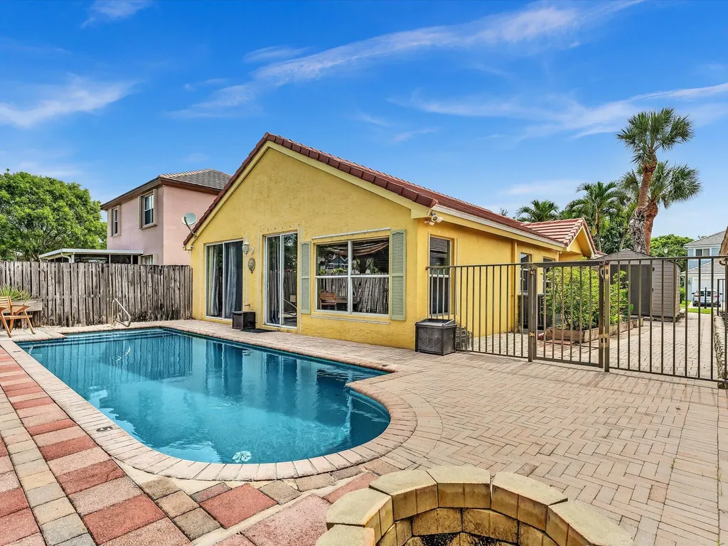 7559 Savannah Lane Lake Worth FL 33463