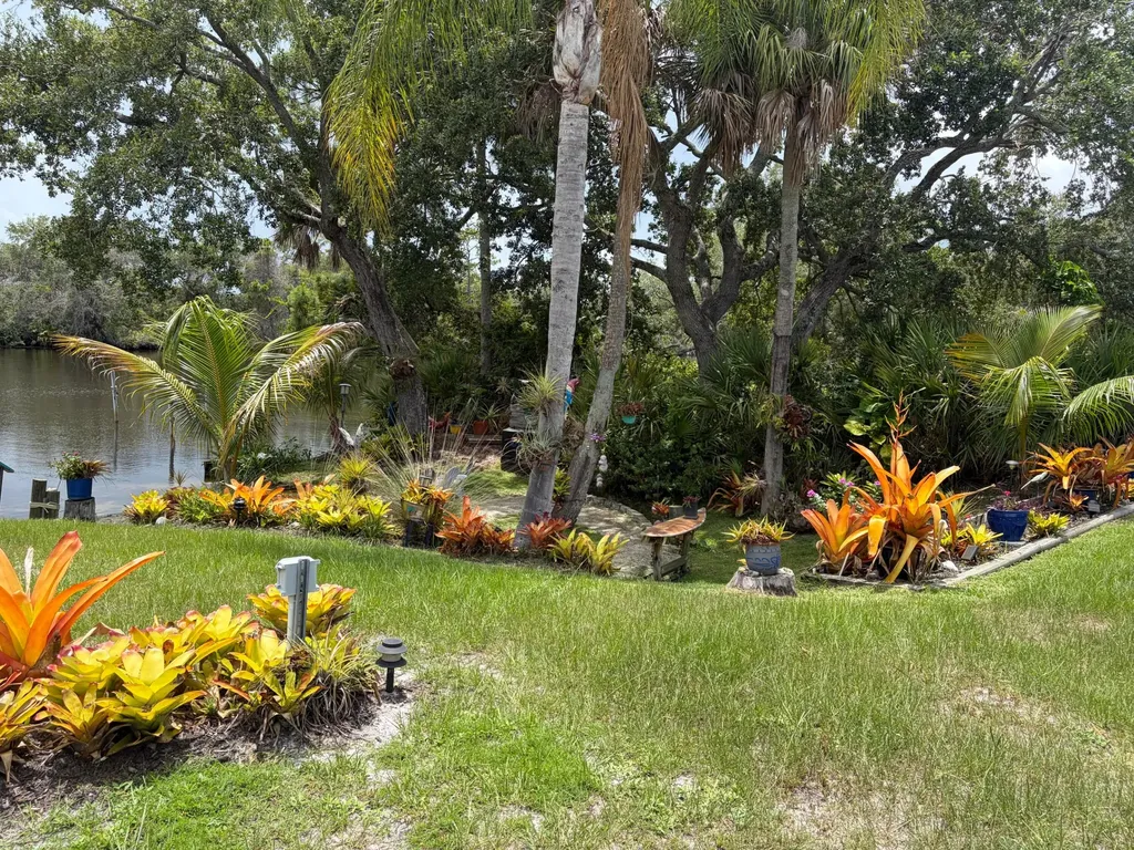91 Camino Del Rio Port St Lucie FL 34952