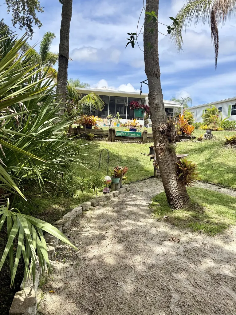 91 Camino Del Rio Port St Lucie FL 34952