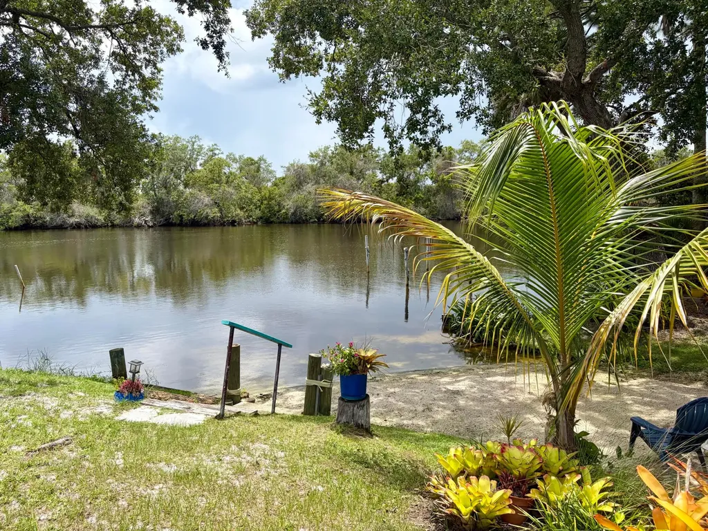 91 Camino Del Rio Port St Lucie FL 34952
