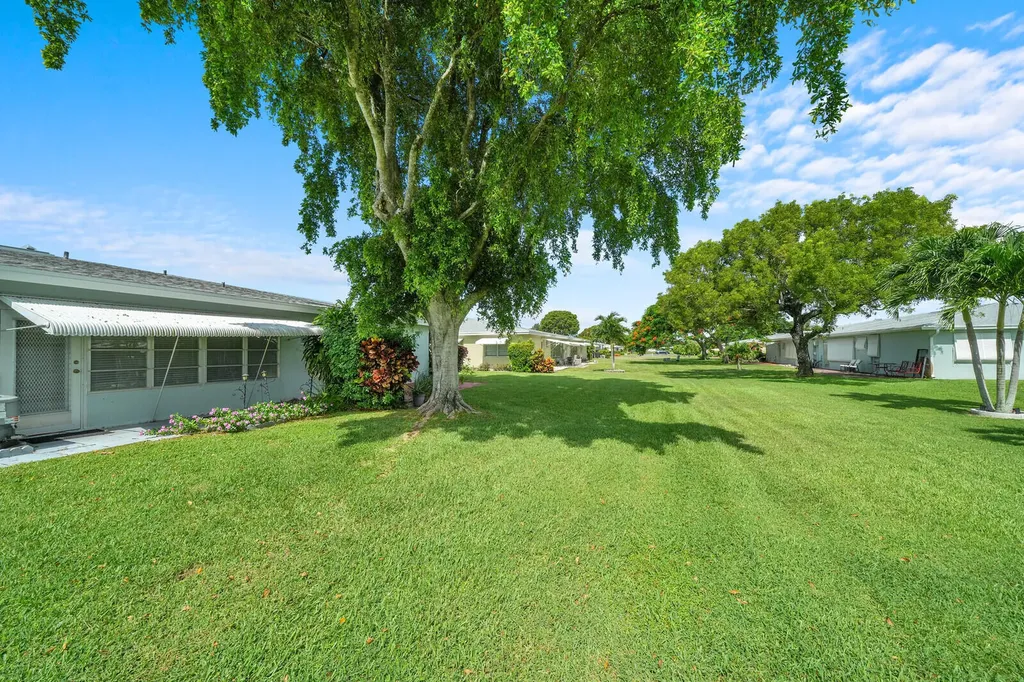 185 High Point Terrace E Delray Beach FL 33445