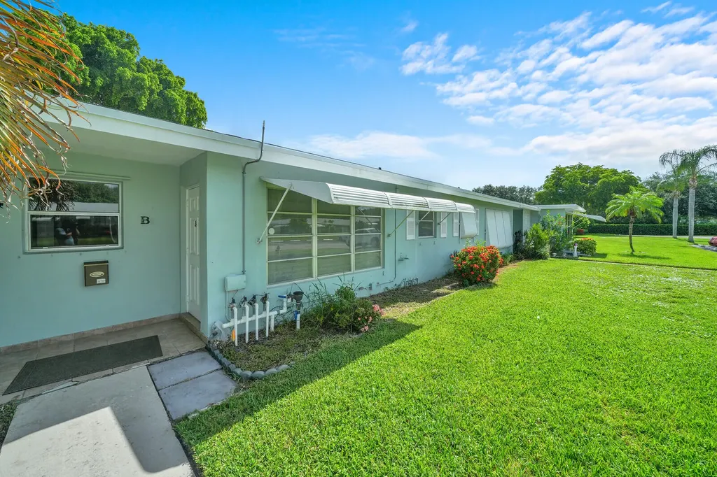 185 High Point Terrace E Delray Beach FL 33445