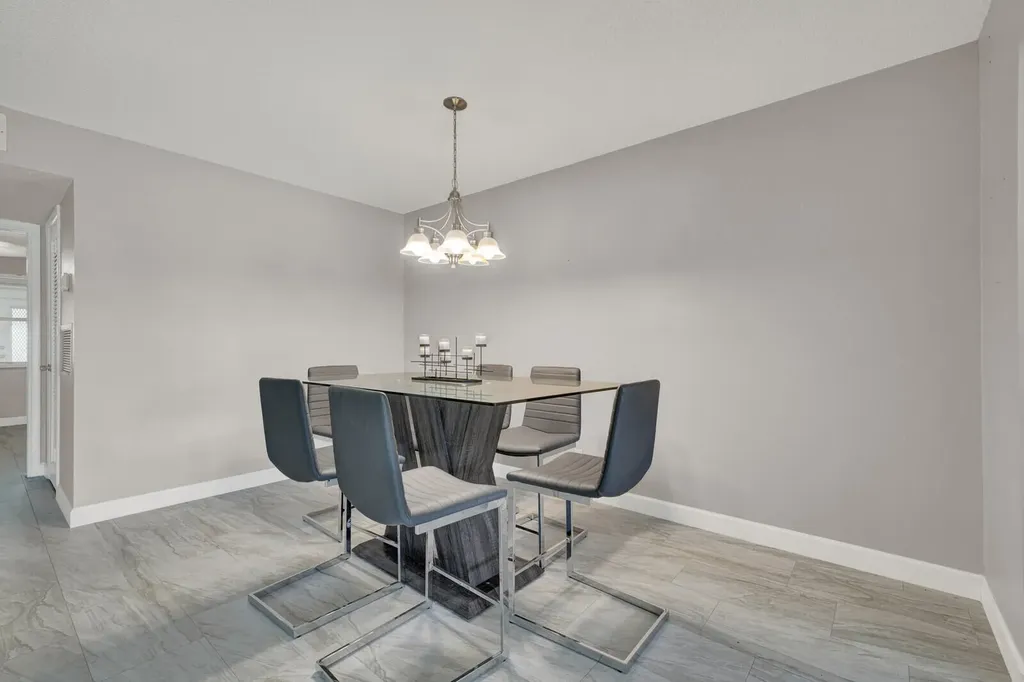 185 High Point Terrace E Delray Beach FL 33445