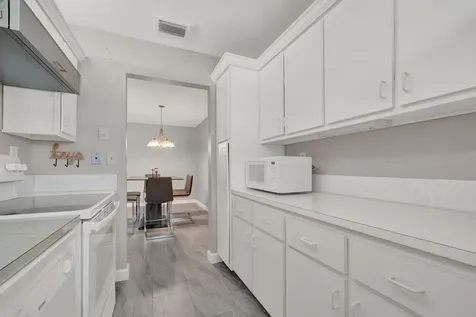 185 High Point Terrace E Delray Beach FL 33445