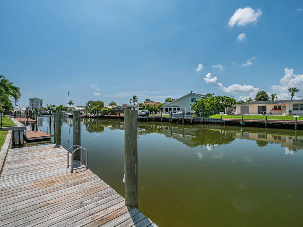 255 Marina Drive Fort Pierce FL 34949