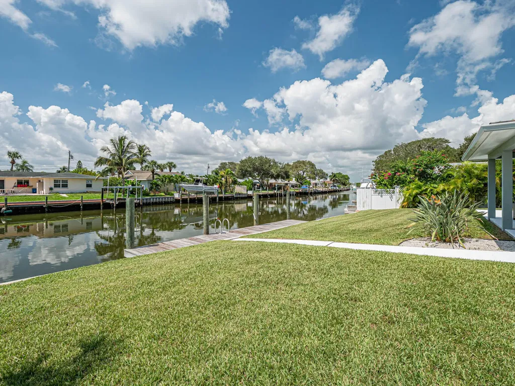 255 Marina Drive Fort Pierce FL 34949
