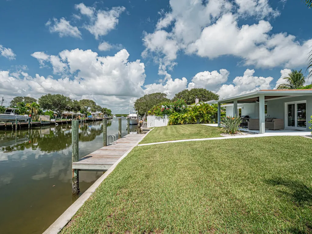255 Marina Drive Fort Pierce FL 34949