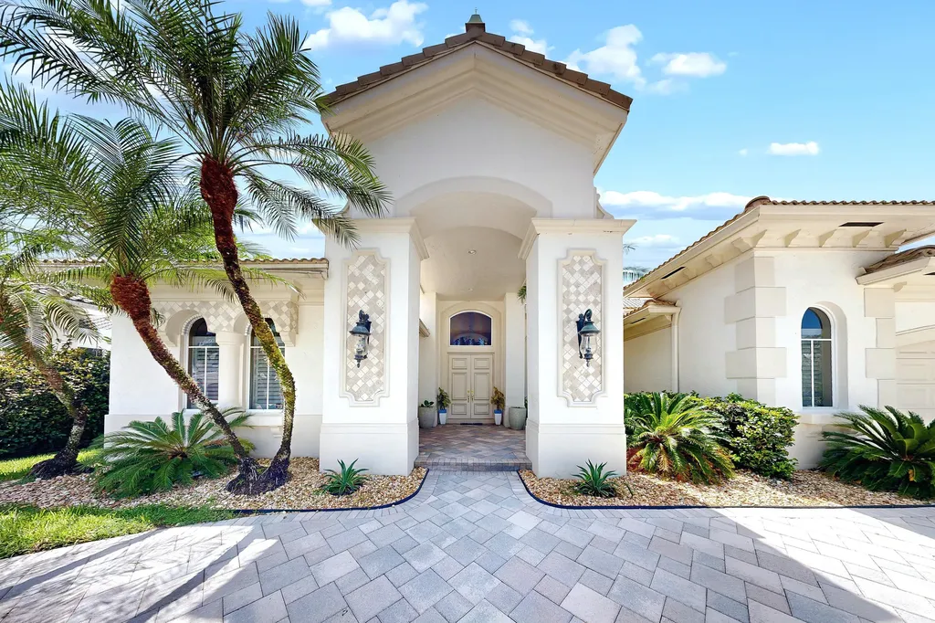 11065 Canary Island Court Plantation FL 33324