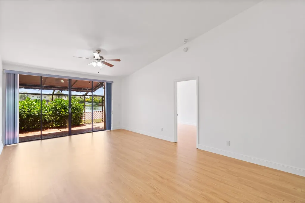 1213 NW 122nd Terrace Pembroke Pines FL 33026