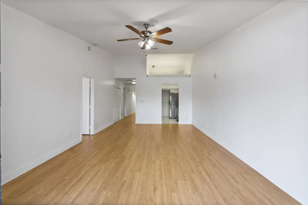 1213 NW 122nd Terrace Pembroke Pines FL 33026