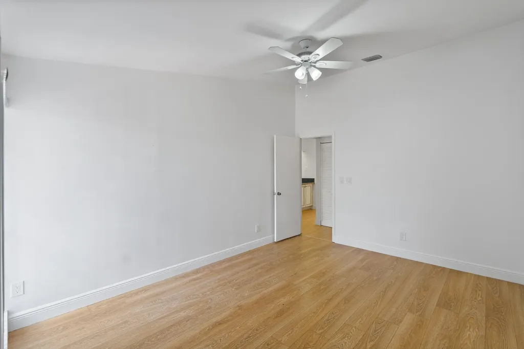 1213 NW 122nd Terrace Pembroke Pines FL 33026