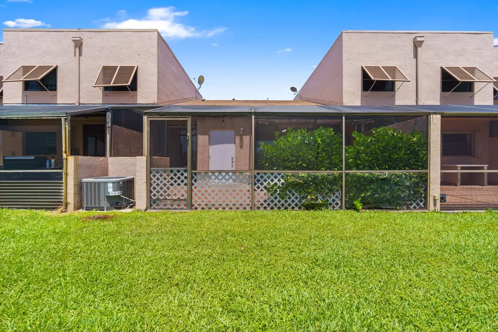 1213 NW 122nd Terrace Pembroke Pines FL 33026