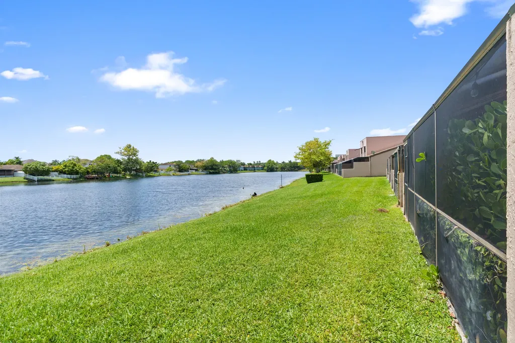 1213 NW 122nd Terrace Pembroke Pines FL 33026