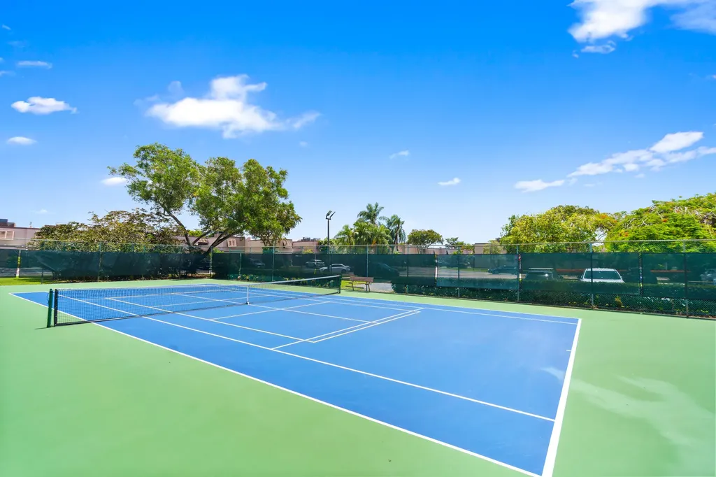 1213 NW 122nd Terrace Pembroke Pines FL 33026